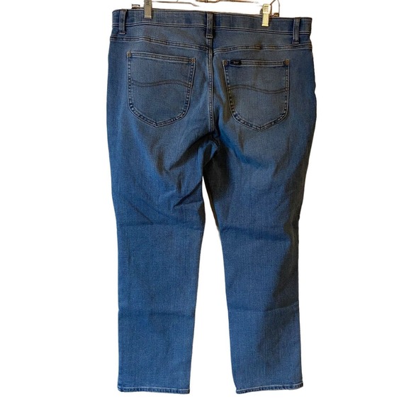 Lee Women Slim Fit Mid Rise Straight Leg Jeans Size 18 Short Light Wash Stretch - Picture 4 of 12